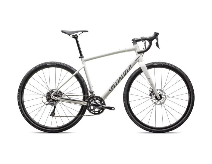 Specialized Diverge E5 -25 Pakene kaupungin halinaa maaseudun syrjaisille sorateille. Osallistu vaikkapa ensimmaisiin