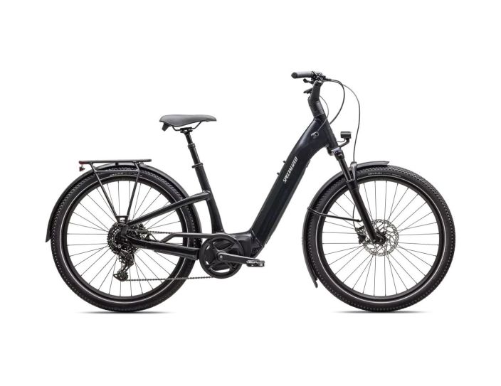 Specialized Como 4.0 -25 Como is a laid back e-bike with a clean look and upright rider position for convenient