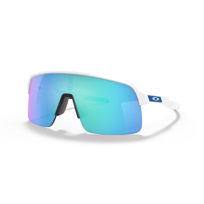 Oakley Sutro Lite Matte White Prizm Sapphire Oakley Sutro Lite ajolasit. Supersuositun Sutro mallin Lite versio ilman