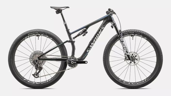 S-Works Epic 8 -24 Uusi Epic 8 kehittaa nopeimman kaavaa suorituskyvyn, tehokkuuden ja kevyen integroinnin avulla.