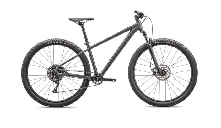 Specialized Rockhopper Comp 29&quot; -25 Specialized Rockhopper Comp 29&quot; on hintalaatusuhteeltaan erinomainen pyora! Tama