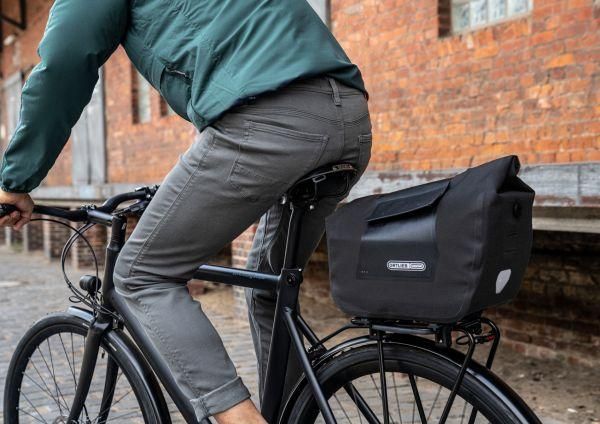 Ortlieb Trunk-Bag RC The waterproof Trunk-Bag RC Urban combines stylish elegance with on-the-go convenience. Thanks to the