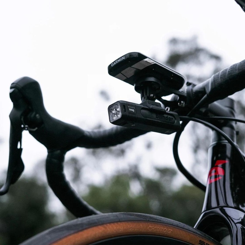 Knog Blinder 900 Integrated Etuvalo