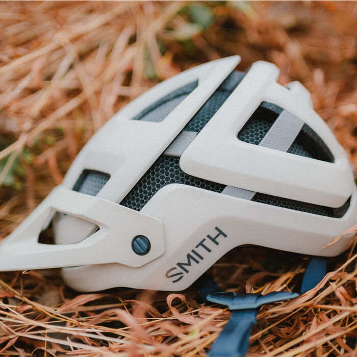Smith Forefront 3 MIPS