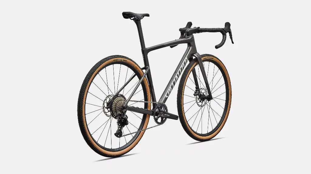 91427-61_CRUX-5-SPORT-SILPRL-SMK-SILDST_RDSQ.webp